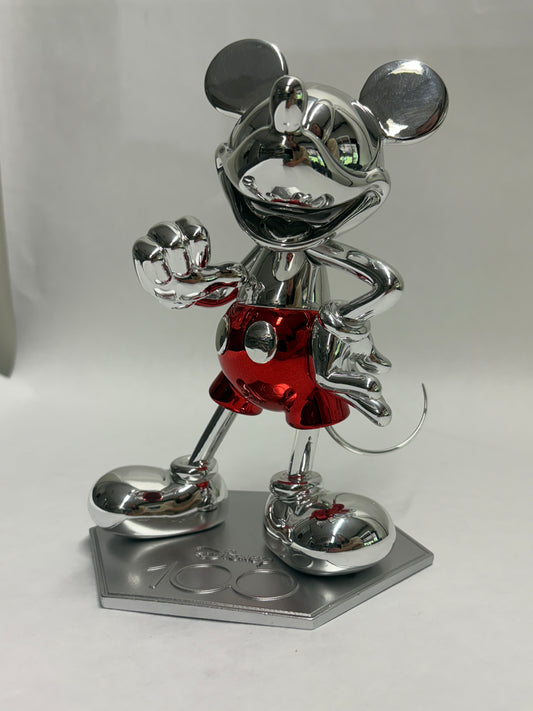 Jubileumbeeld van Mickey Mouse uit de officiële Disney 100 collectie, ontworpen door CultureFly