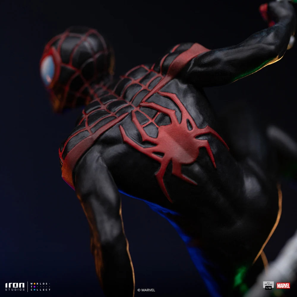 Miles Morales zoals je hem kent: stijlvol, krachtig en vol energie. 🔥 Deze BDS Art Scale 1/10 statue brengt de wereld van Marvel tot leven en is een echte eyecatcher in elke display of vitrine.